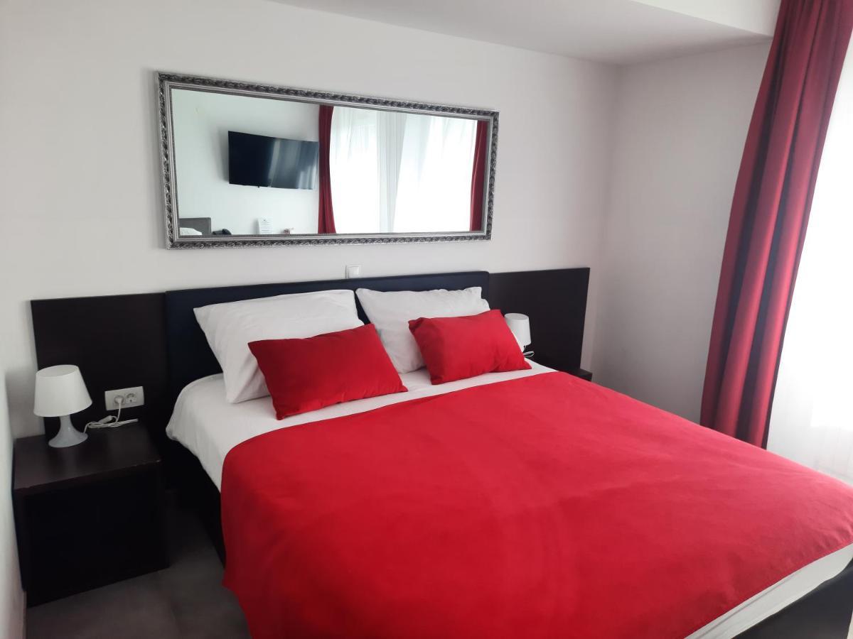 Hotel Prunk 세자나 외부 사진