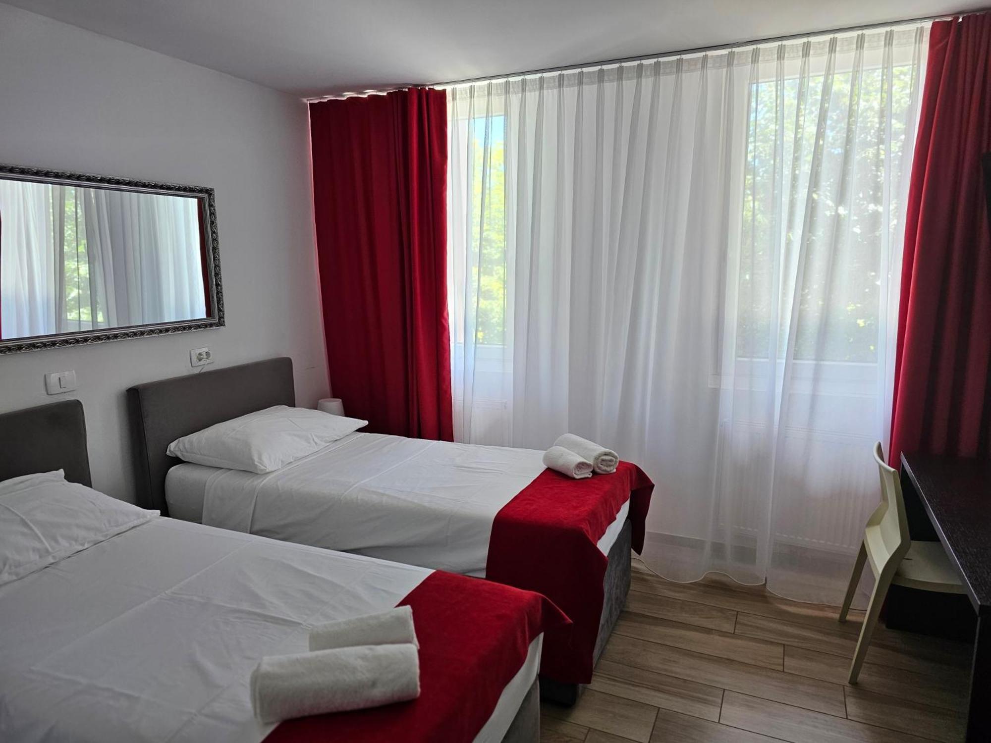 Hotel Prunk 세자나 외부 사진