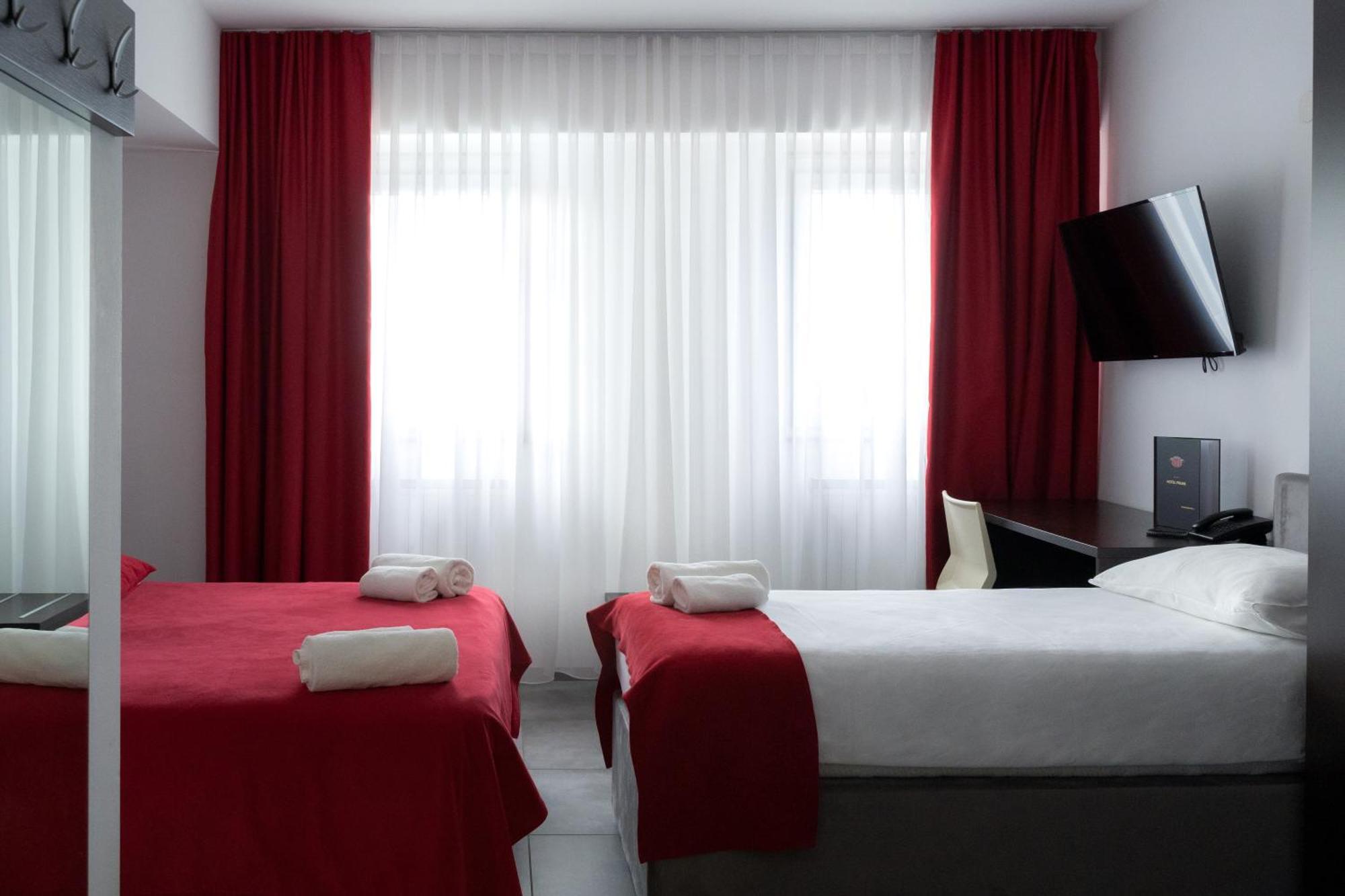 Hotel Prunk 세자나 외부 사진